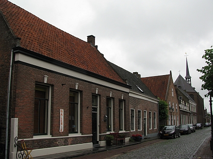 OMD MEGEN La Petite Galerie (jpg) OMD MEGEN La Petite Galerie (jpg)